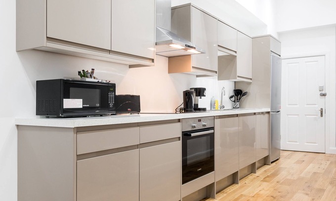 Spitalfields Apartment | Convenient Apartment Near Liverpool St Station for Families