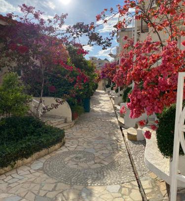 Sarande Apartment | Private Apartment with Ocean View at Sarande Resort