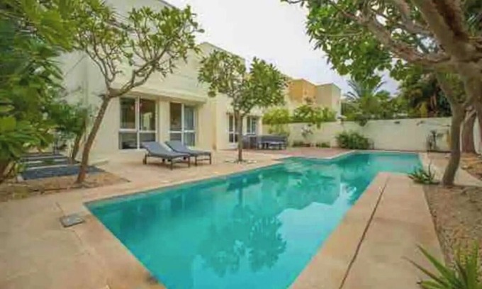 Dubai Marina Villa | Elegant Renovated Villa with Prime Location & Family Amenities
