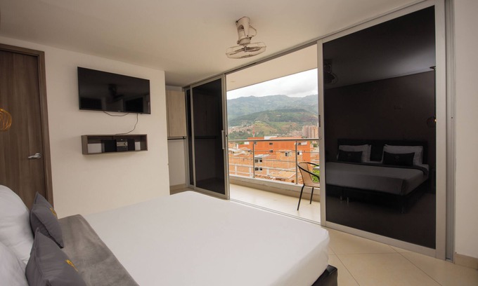 Bello Hotel | Cozy Room for Two in Bello - Perfect for Families