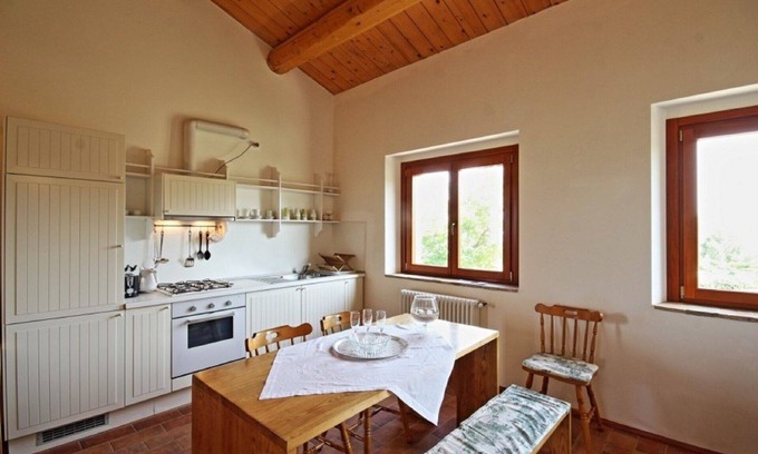 Montelabbate Apartment | Idyllic Country Estate with Pool & Ocean Views, Guest Rated 10/10