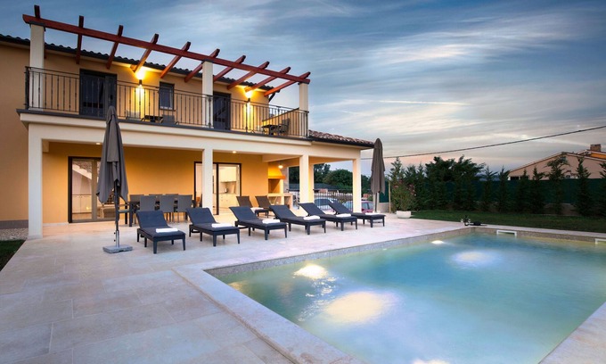 Nedescina Villa | Beautiful Vacation Home with Private Pool and Ocean Views