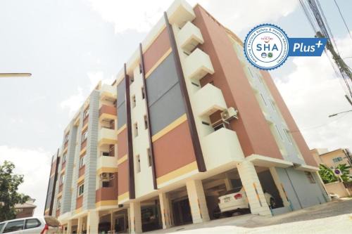 Khon Kaen Apartment | Budget-Friendly Supreme Place SHA Plus: 7/10 Guest Rating