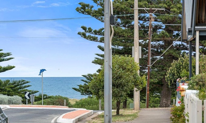 Semaphore House | Sur La Mer Semaphore