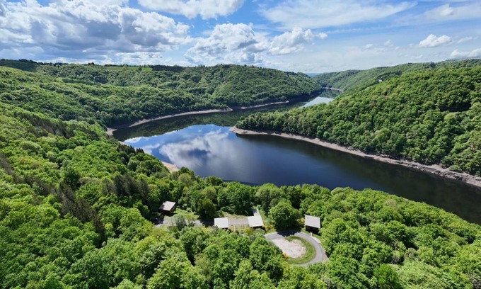 Larodde House | Inviting Sureau - Larodde: Pet-Friendly Cabin on Piloti