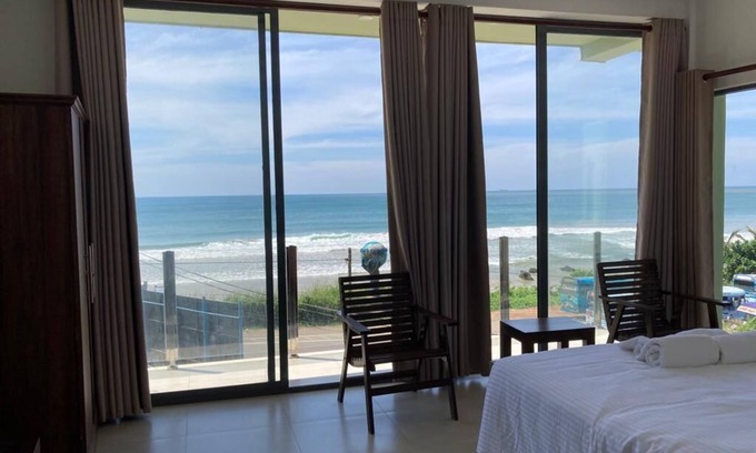 Matara Bed & Breakfast | Surendra Seaview