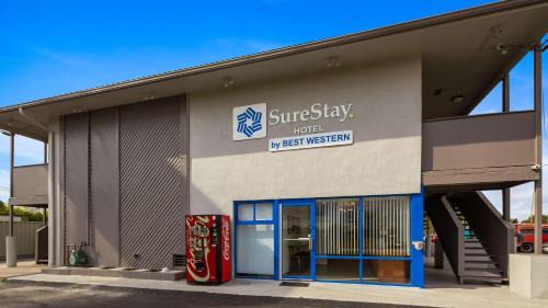 Findlay Hotel | Family-Friendly Stay at SureStay Hotel by Best Western