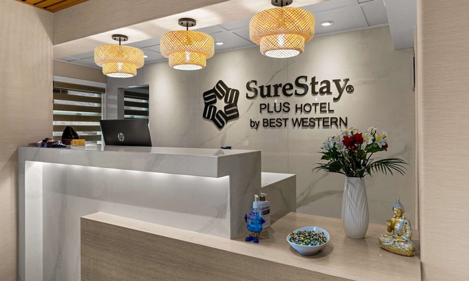 Brooks Hotel | Guest Rated 9.2: SureStay Plus by Best Western Brooks