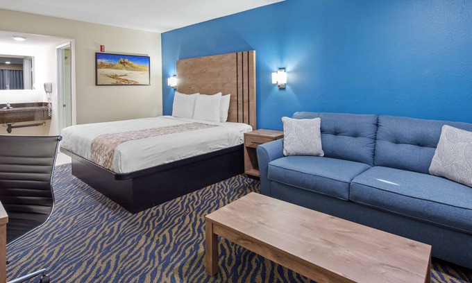 Hesperia Hotel | Comfortable Getaway at SureStay Plus Hotel in Hesperia