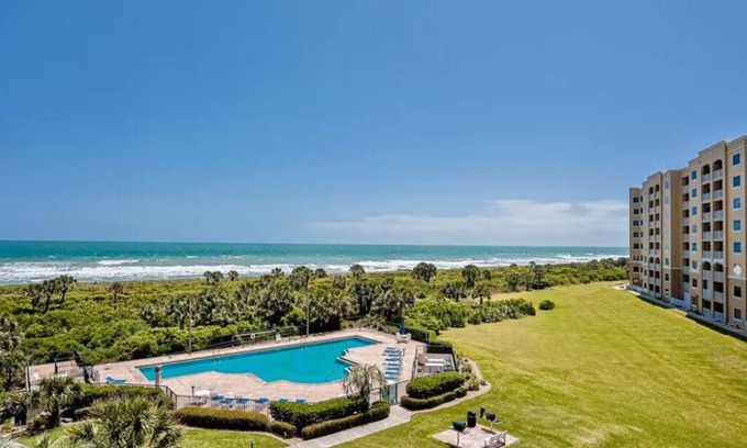 Palm Coast Condo | Oceanfront Retreat: Surf Club 1 Unit 2407 in Palm Coast