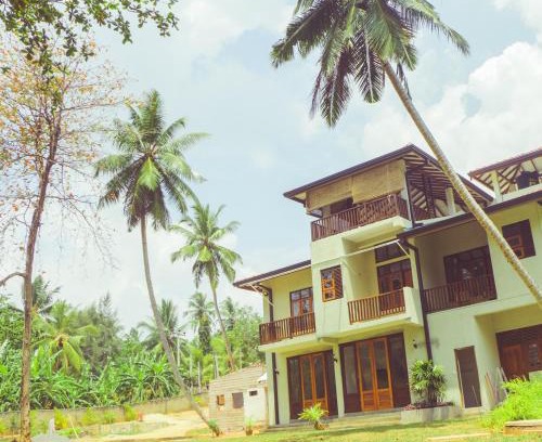 Matara House | Oceanfront Retreat at Surf Range with Private Beach Access