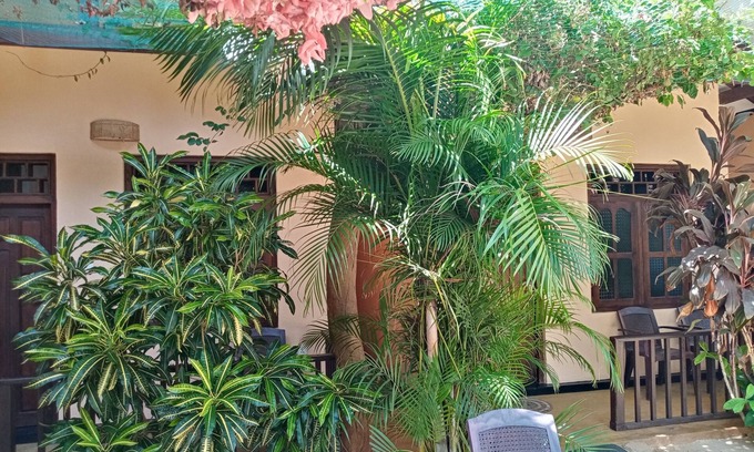 Pottuvil Division 2 House | Relax at Surf & Relax Inn Arugambay with Family-Friendly Amenities