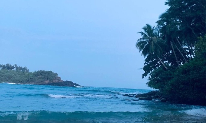 Dickwella House | Surf Villa - Steps from Hiriketiya Beach, Pet Friendly Stay