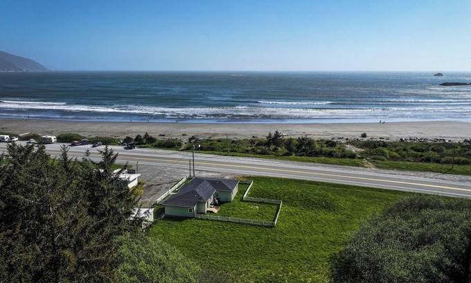 Bertsch-Oceanview House | Oceanfront Retreat: Surfer's South Beach with Pool & Spa