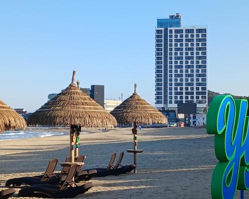 Yangyang Apartment | Experience Oceanfront Relaxation at INN-The City YangYang