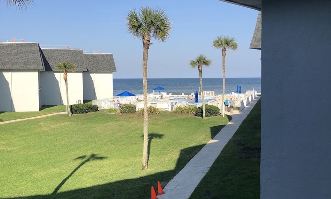 New Smyrna Beach House | Guest Rated 10/10 Surfside Beach Condo with Pool & Kitchen