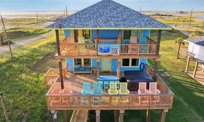Surfside Beach House | Surfside Beachfront Paradise