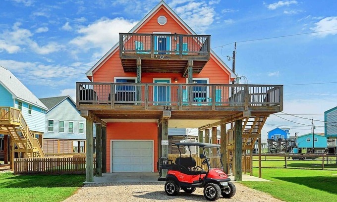Surfside Beach House | Surfside Paradise #2: Oceanfront with Golf Cart Access