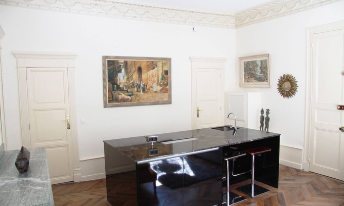 Bagneres-de-Luchon Apartment | Inviting T2 Apartment with Heated Pool & Scenic Lake View