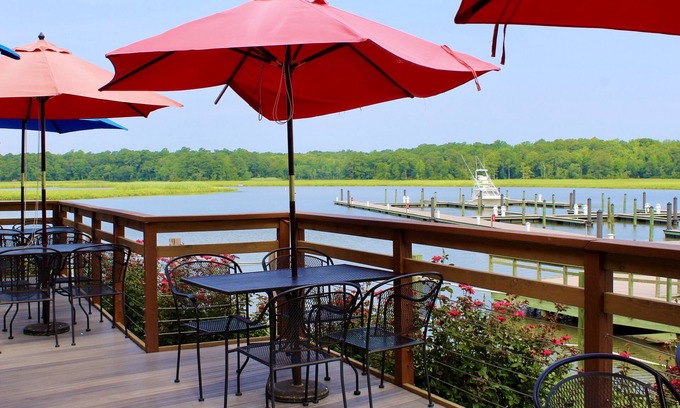 Surry Hotel | Guest Rated: 9.4 at Surry Seafood Company with Dining & More