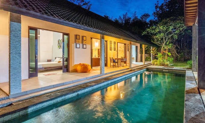 Sengkidu Villa | Relax at Surya Villa - Private Pool & Ocean View Escape