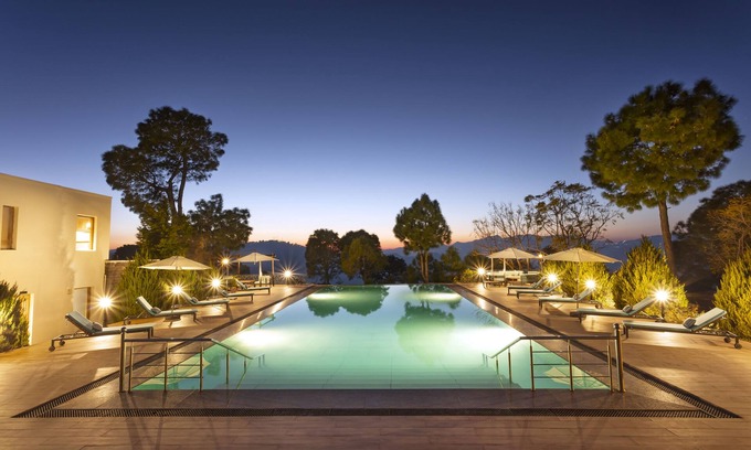 Kumarhatti Hotel | Indulge at Suryavilas Resort & Spa - Rated 9/10 by Guests