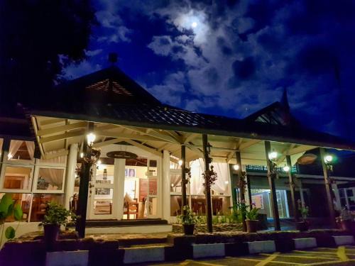 Ranau Cabin | Relaxing Retreat at Sutera Sanctuary Lodges Poring Hot Springs