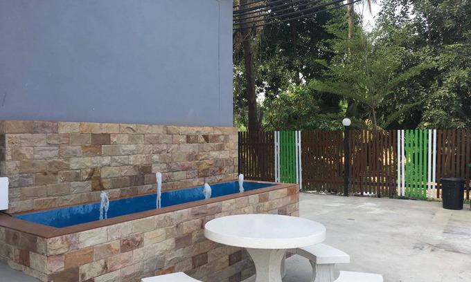 Suphan Buri Hotel | Cozy Stay at Sutharnlai Apartment with Family-Friendly Amenities