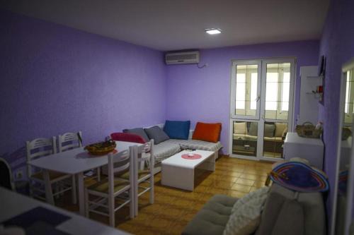 Sutomore Apartment | Family-Friendly Sutomore Apartment with Breakfast Included