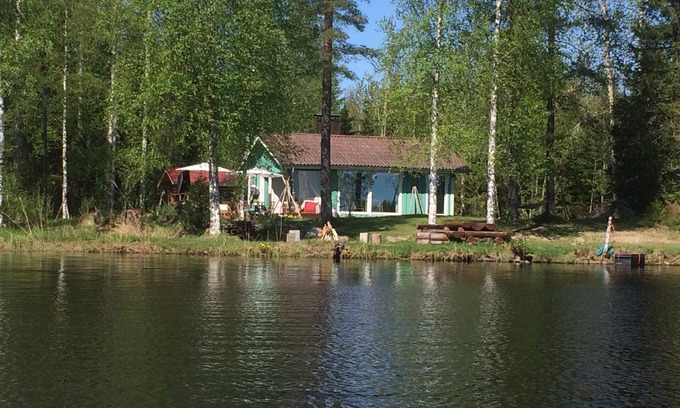 Vierema Cabin | Suviranta: Cozy Lake House with Sauna & Hot Tub Escape