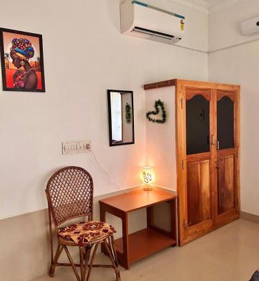 Kuilapalayam Apartment | Oceanfront Suzzie Retreat with Perfect 10/10 Guest Rating