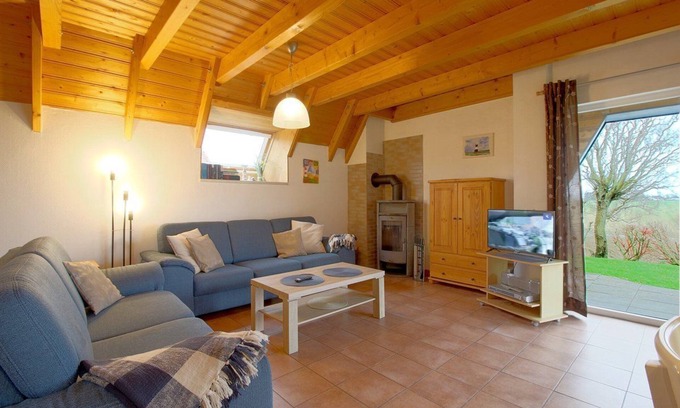 Wremen House | Top-Rated SV4 Hans Albers 7 with Ocean Views & Pet-Friendly