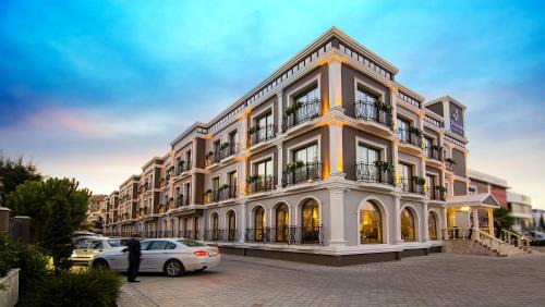 Gaziemir Hotel | Experience Comfort at Svalinn Hotel with Pool & Spa