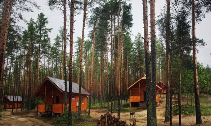 Yanegskoe Resort | Explore Svirskaya Sloboda: Family-Friendly with Breakfast