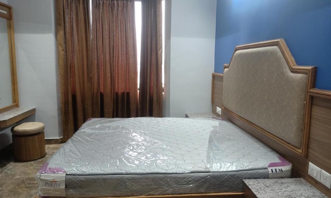 Madurai Cabin | Inviting SVK Lodging: Family-Friendly and Accessible Stays