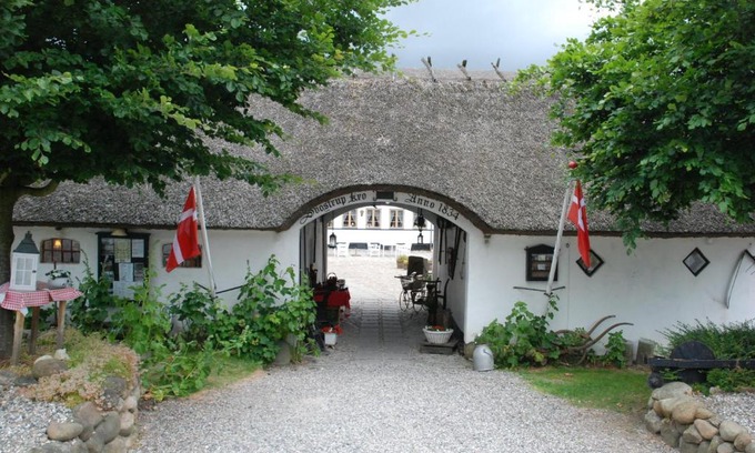 Dokkedal Hotel | Experience Comfort at Svostrup Kro - Rated 9/10!