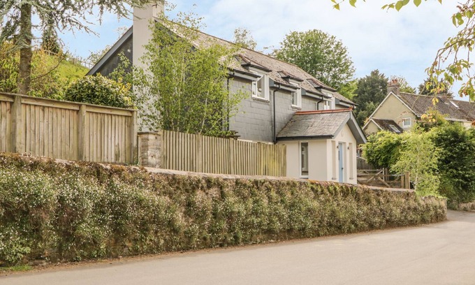 Tuckenhay House | Swallows: Family-Friendly Country Cottage in Cornworthy