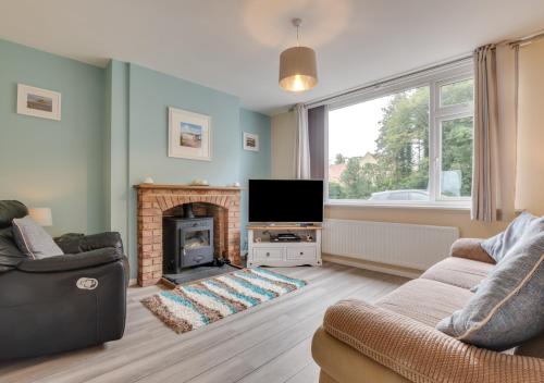 Belford House | Enjoy Family-Friendly Comfort at Swallows Flight Hotel