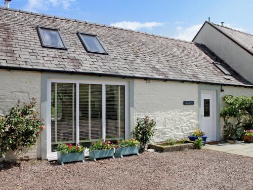Kirkcudbright House | Swallows: Pet & Child Friendly with a 9/10 Guest Rating