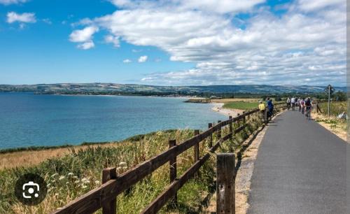 Dungarvan House | Cozy Swallows Nest - Family-Friendly Retreat Awaits You