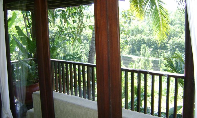 Mulyosari Resort | Relaxing Swaloh Resort & Spa: Pet-Friendly Oasis with Pool