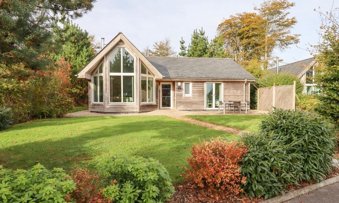 Eleighwater House | Relax at Swandown, 2 Blackdown with Private Pool Access