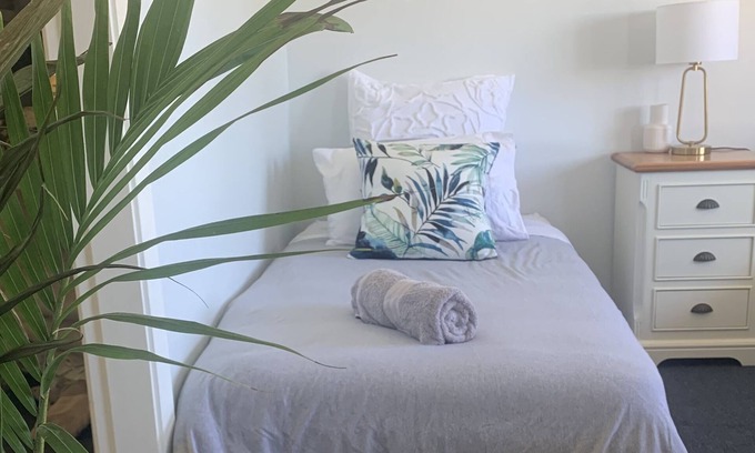 Lake Macquarie City Council House | Cozy Swansea Peninsula Accommodation - Steps from the Beach!