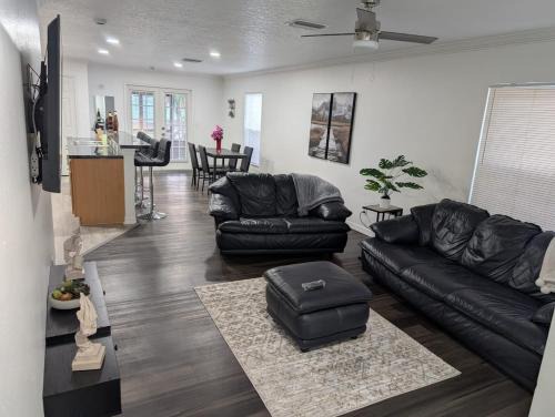 Sulphur Springs House | Sweet Brooks Place