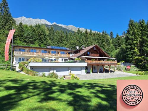 Hungerburg-Hoheninnsbruck Hotel | Experience Sweet Cherry Boutique & Guesthouse in Tyrol