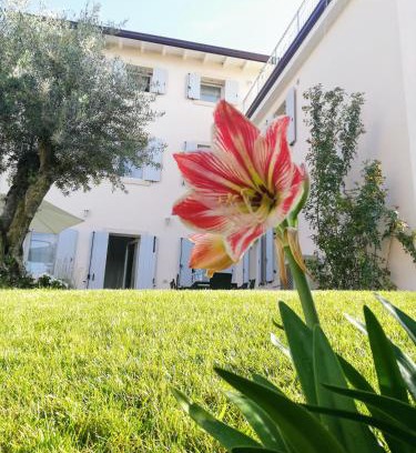 San Giorgio in Salici House | Relax at Sweet Corner: Family-Friendly with Hot Tub Access