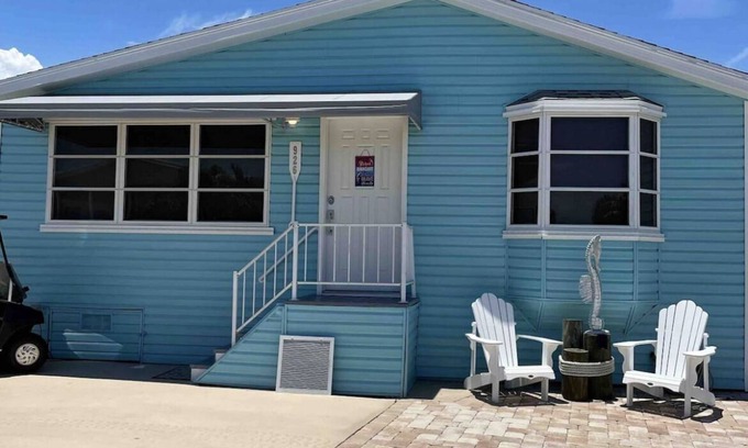 Nettles Island Cottage | Dreamy Stay at Island Dream: Pool, Kitchen & 10/10 Rating