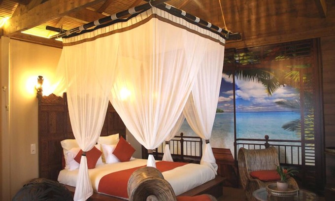 Contoire House | Relax at Sweet-Dreams: Family-Friendly with Spa & Breakfast
