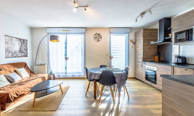 La Riviere-Saint-Sauveur Apartment | Relaxing Retreat Near Honfleur with Pool and Pet-Friendly Options