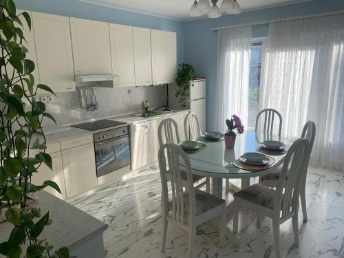 Maribor House | Cozy Sweet Home Apartment - Family Friendly & Guest Rated 9.7